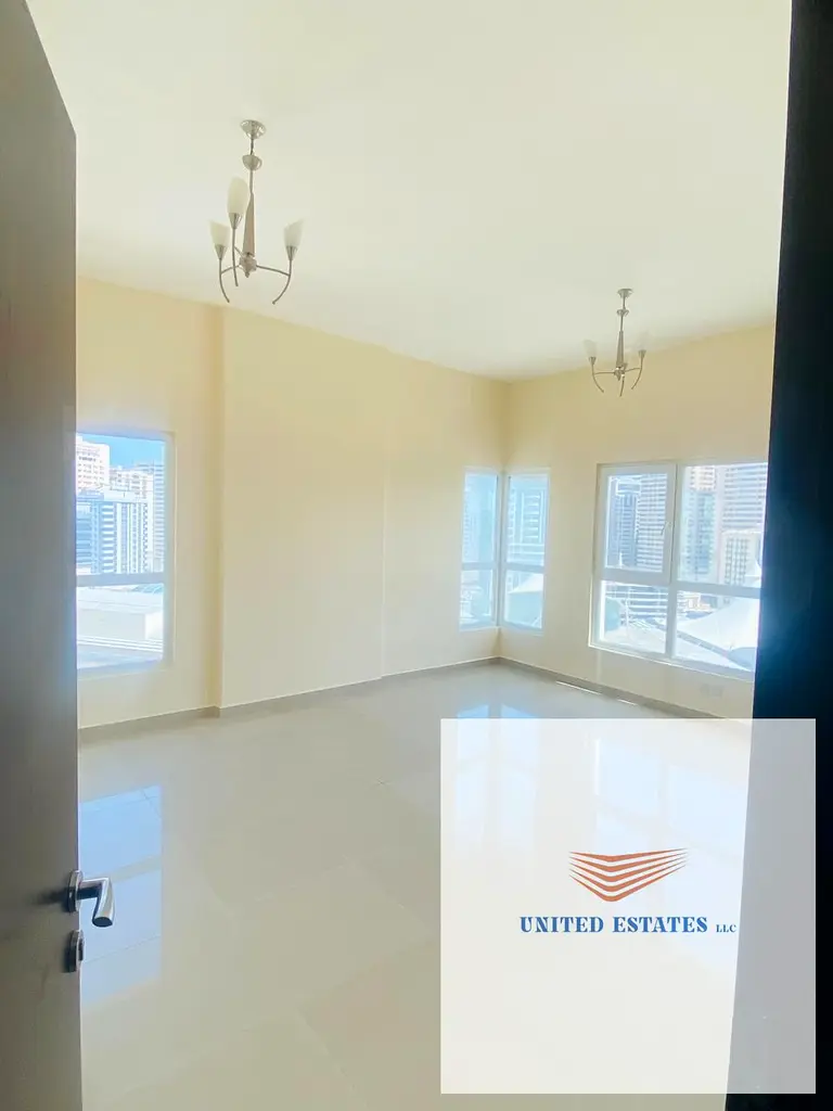 Spacious 2 BHK / AC Chiller / Store Room / Gym and Swimming Pool / Family Building