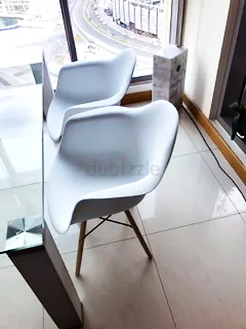 2 arm chairs for sale