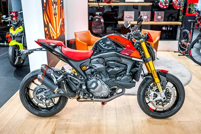 PRE-OWNED 2024 DUCATI MONSTER SP
