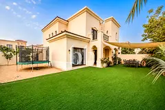 5 Bed | Corner Unit | Large Plot | Private