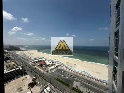 موقع مميز في الرميلة 2 | برج الكورنيش | صف أول من البحر | إطلالة بحرية وإطلالة مدينة | شقة فاخرة غرفتين وصالة | غرفة ماستر | 2 حمام | بلكونة | خزائن ب