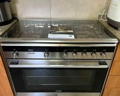 Siemens latest IQ700 Top Gas Oven Electric 90cm