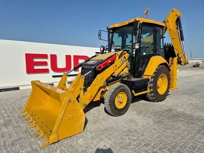 Unused 2025 CAT 424