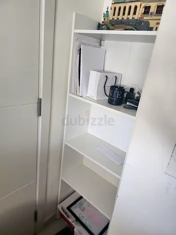 White 6-Cube Shelving Unit / Bookcase - Good Condition