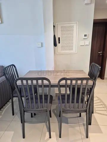 Wooden Dining Table with 4 Matching Chairs - Good Condition