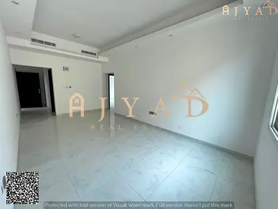 للايجار السنوي: شقة غرفتين واستقبال المويهات عجمان، قريبة من شارع الشيخ محمد بن زايد، غرفتي نوم (واحدة أساسية)، 2 حمامات، شرفة، تبريد مركزي، دواليب