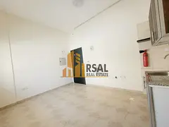 Super Spacious Family Studio l Front Of Ambassador School l Road Side