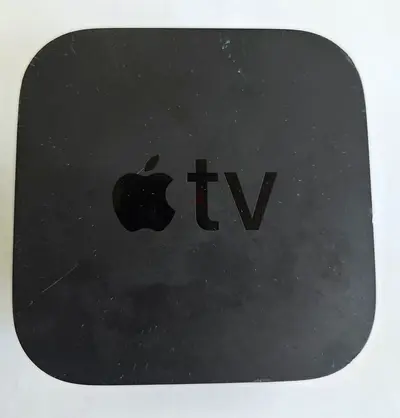 Apple TV (4th/5th gen) streaming media player ( wthout remote control- used )