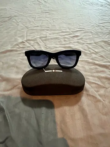 italia independent glasses ( Gianluca vacchi / Lapo elkhan model) in blue velvet