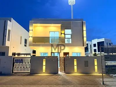 فيلا بسعر شامل رسوم التسجيل والتمليك على الشارع الرئيسي جاهزة للسكن في أرقي مناطق عجمان تملك حر لجميع الجنسيات بدون دفعة مقدمة. .