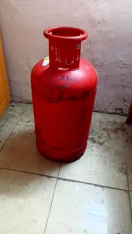 GAS CYLINDER