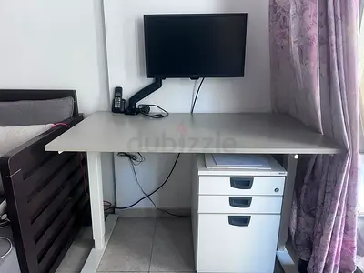 White Adjustable Height Standing Desk Frame (120x70 cm) - TROTTEN-style office table