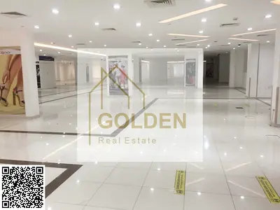 كهرباء 250 كيلواط ومساحة ضخمة للتخزين على شارع رئيسي