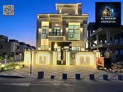 Classic design corner unit with custom finishing and a roof terrace. 6 master bedrooms. Price includ