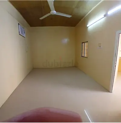 Umalquwain , Near  Umalquwain Hospital Big Room for Executive Bachelors available for Rent