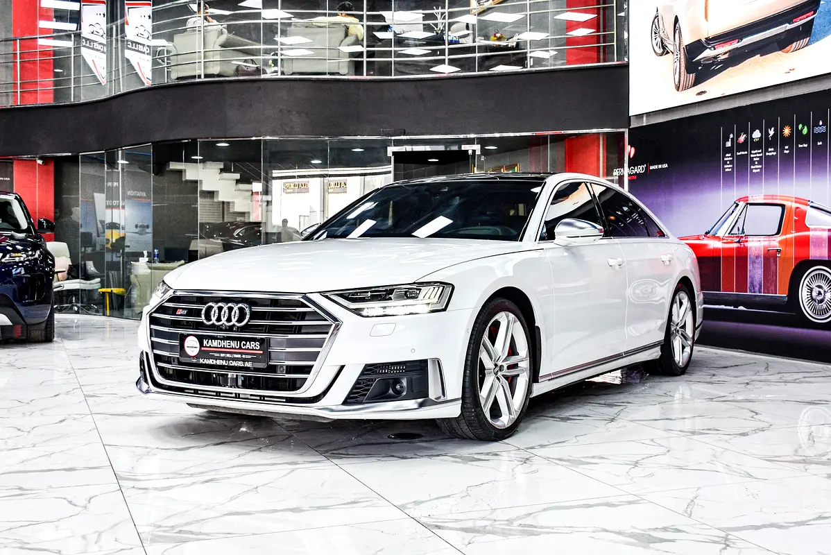 Audi S8 2020 — photo 1 of 19