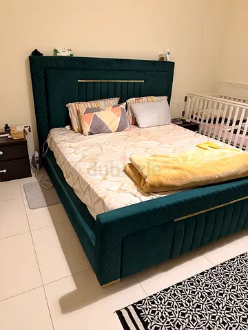 Dark Green Velvet Queen Bed Frame with Headboard and Footboard with mattress