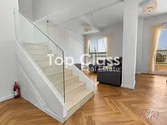 Duplex | Community View | Spacious