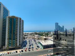 Premium sea-view apartment with built-in wardrobes, gym &amp; pool, closed kitchen, 2 bathrooms, che