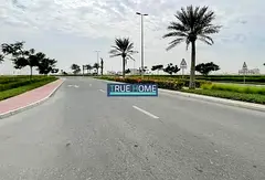 Land for sale//Freehold/Villa