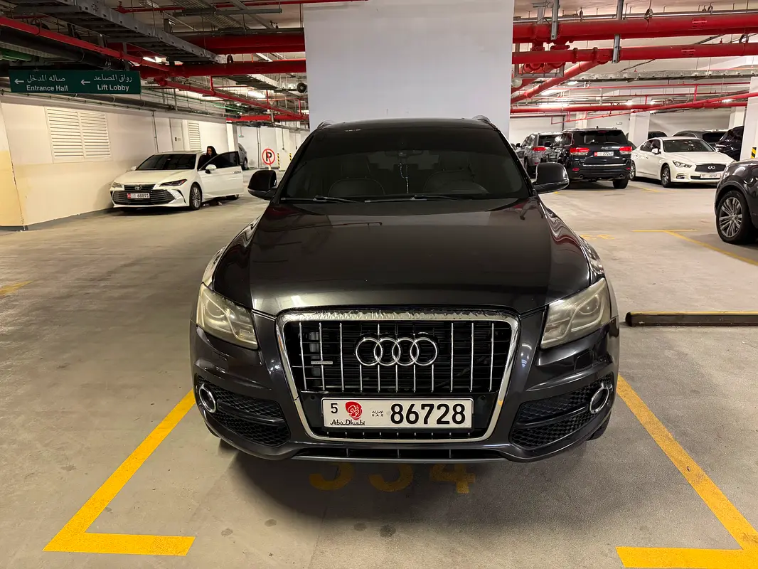 Audi Q5 2011 — photo 1 of 9