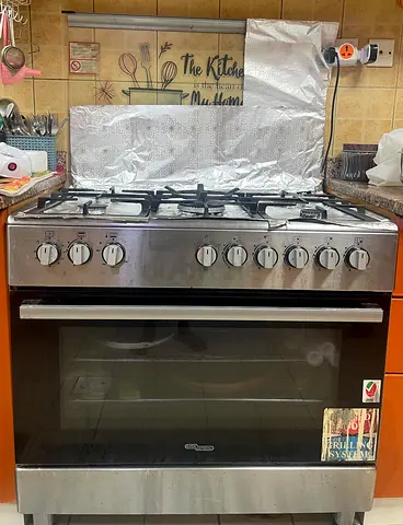 Stainless Steel 5-Burner Gas Cooker with Oven - Good Working Condition