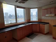 Luxury apartments with full sea views and glass facades: a unique opportunity for living and investm