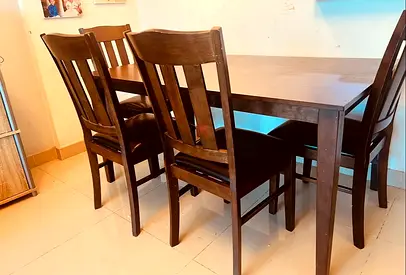 6 seater dining table with 5 chairs for Urgent sale
