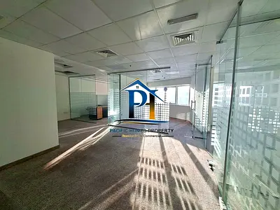 CHILLER FREE OFFICE NEAR BY STADIUM METRO GLASS FITTED PARTITION AND 1 PARKING FREE ONLY 120K