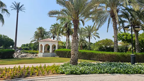 Luxury Villa forRent | Spacious Plot | Prime Dubai Location