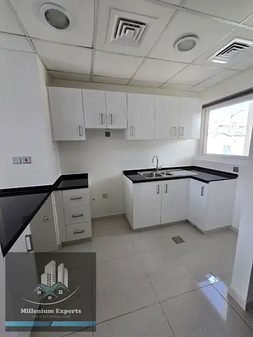 LUXURY SPACIOUS 3BEDROOMS- FOR RENT- READY TO MOVE
