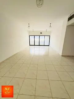 3 BHK AVAILABLE BIG SIZE WITH 3 BIG BALCONY CHILLER IS FREE PRIME L0CATI0N VERY GOOD F0R SHARING NEA