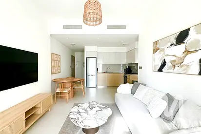 Upgraded 1 BR | Fully Furnished | Brand new