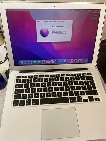 MacBook Air 13-inch (White/Aluminum) - Good Working Condition