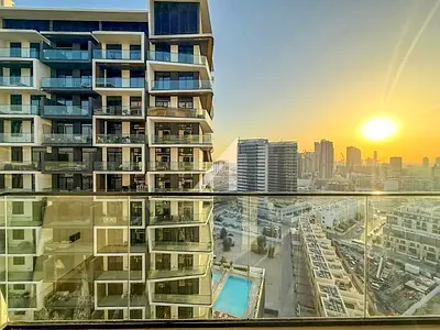 Vacant | Semi-Furnished | High Floor