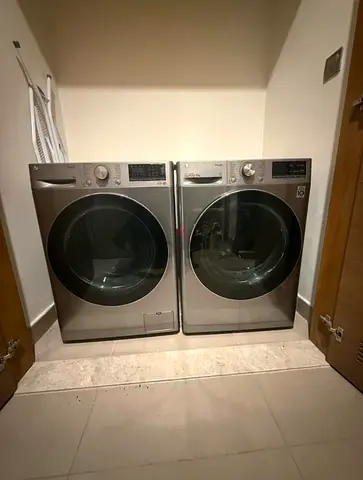LG latest model 9+9kg Washer and Dryer
