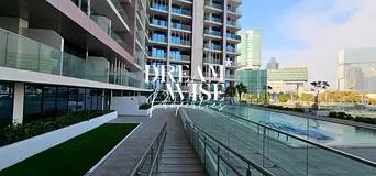 Elegant 2BR | Canal View | Prime Location