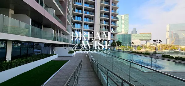 Elegant 2BR | Canal View | Prime Location