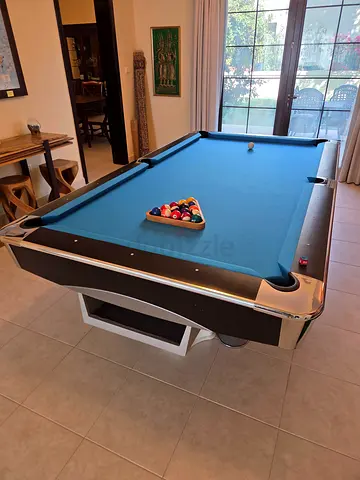 8 ft SLATE Pool Table – Ball Return – Full Set – Excellent Condition - PRICED TO SELL QUICKLY