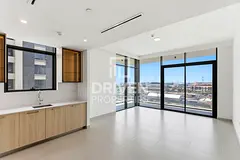 Desirable Brand New Unit | High Floor | Vacant