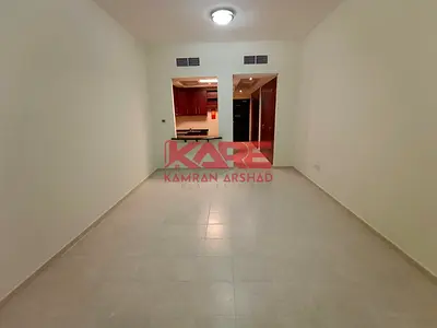 Spacious Studio Close to Metro