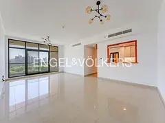 Upgraded | Golf Course View | 2 Parking