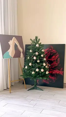Pre-decorated Artificial Christmas Tree with Ornaments