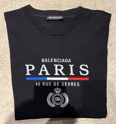 Balenciaga Paris 40 Rue De Sevres T-Shirt – Black – Size S – Excellent Condition