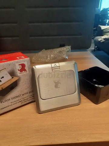 New floor sockets with box