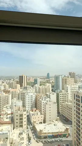🛏️ غرفتين وصالة 🛌 غرفتين ماستر 🚿 3 حمامات 📐 مساحة ممتازة ❄️ تكييف مركزي 🏢 بناية نظيفة وعائلية 🌞 إضاءة طبيعية وتهوية ممتازة