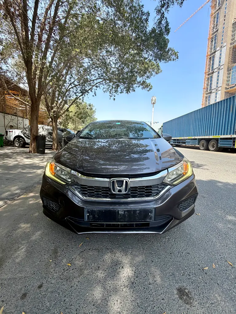Honda City 2018 — photo 1 of 17
