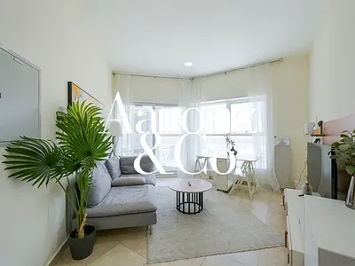 Fully Furnished | High Floor |Vacant in Mid June