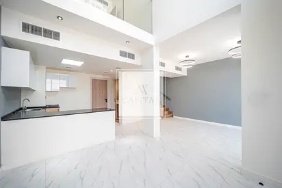Close to Entrance | Furnished | Single Row