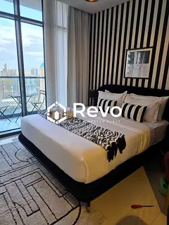 Fully furnished High floor Studio
